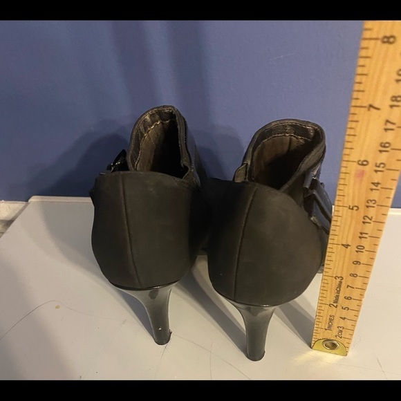 Lifestride soft system vixen heel, Black, Sz 8 Open Toe Women Sandals. - Picture 4 of 6